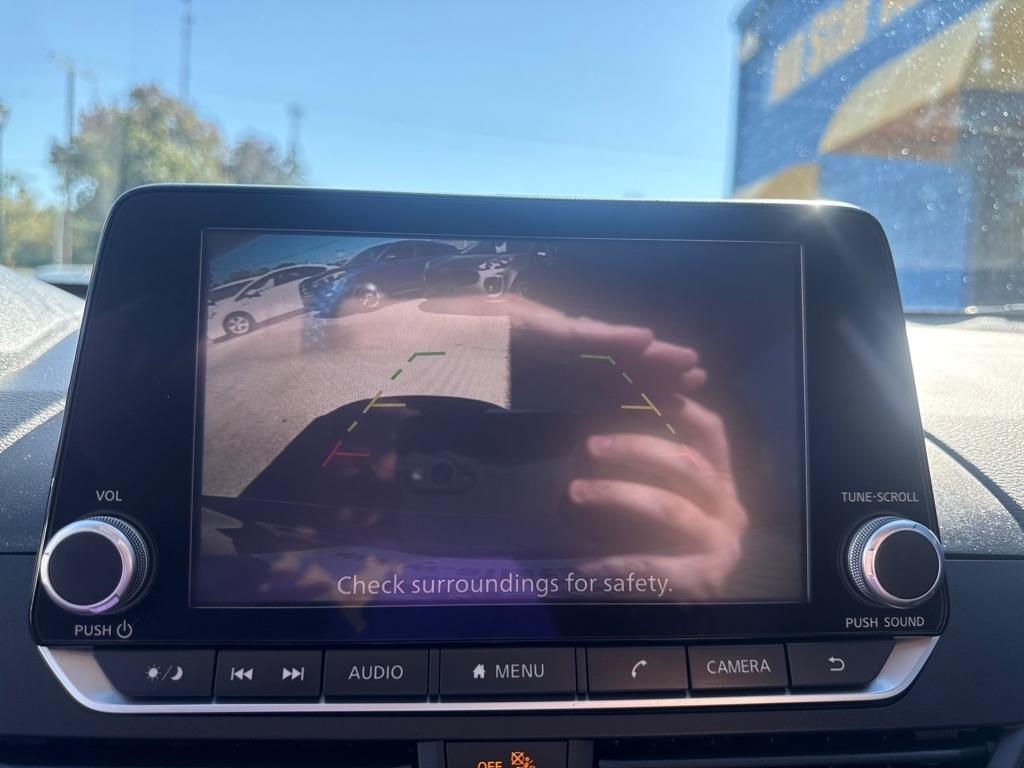 Nissan Altima  2024