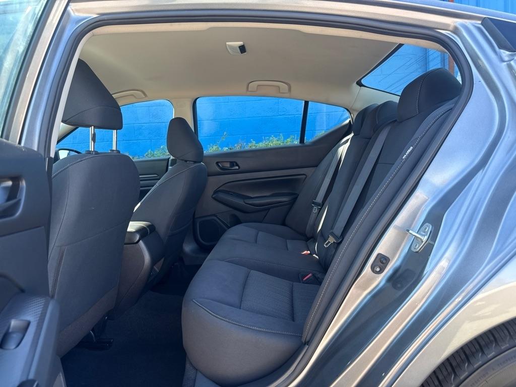 Nissan Altima  2024