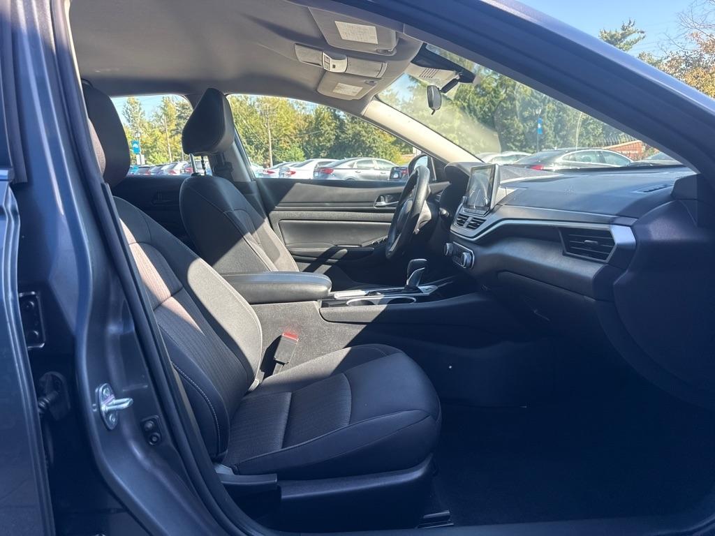 Nissan Altima  2024