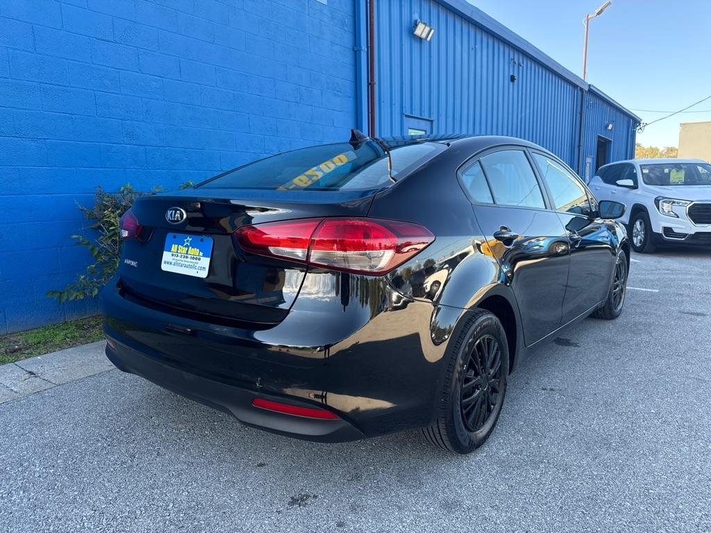 Kia Forte LX 4D Sedan 2017
