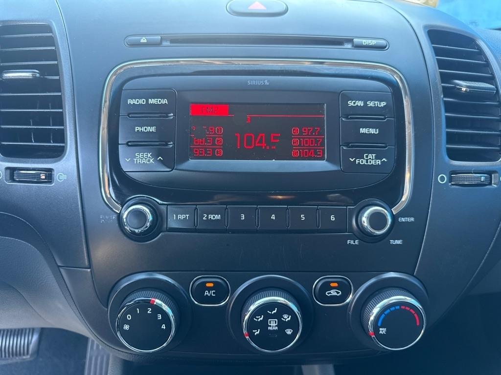 Kia Forte LX 4D Sedan 2017