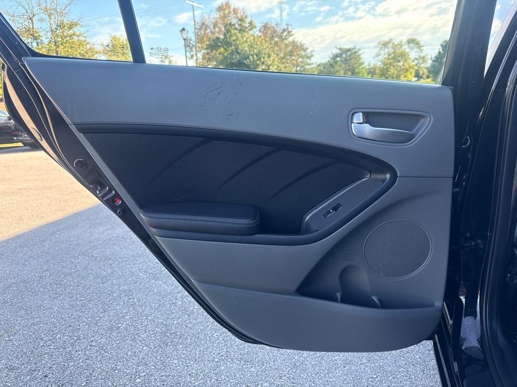 Kia Forte LX 4D Sedan 2017