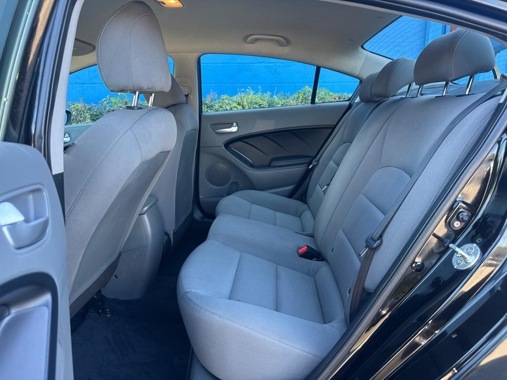 Kia Forte LX 4D Sedan 2017