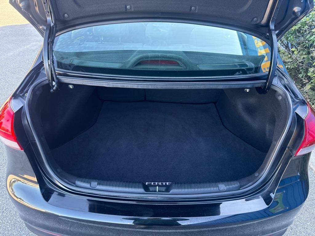 Kia Forte LX 4D Sedan 2017