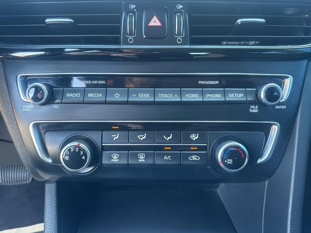 Kia Optima  2019