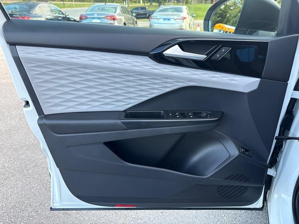 Volkswagen Taos S FWD 2023
