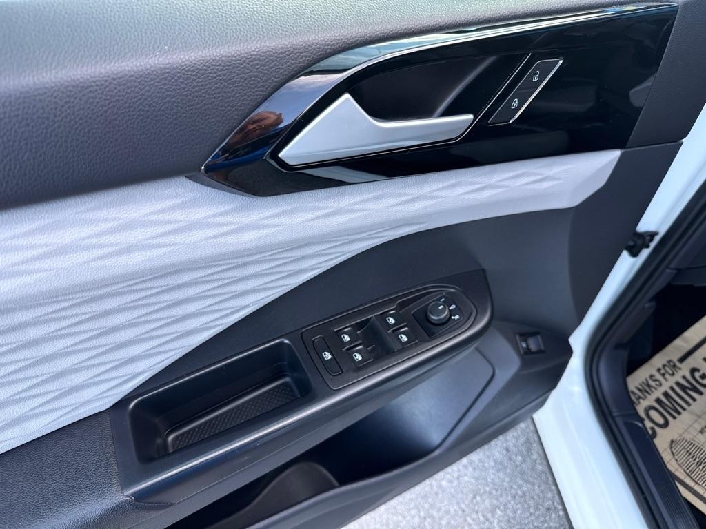 Volkswagen Taos S FWD 2023