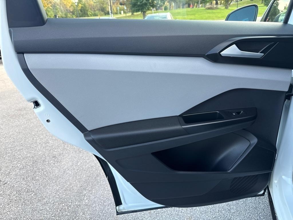 Volkswagen Taos S FWD 2023