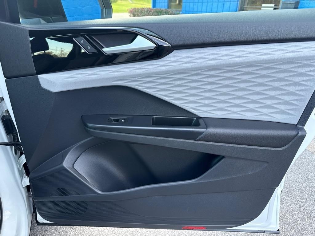 Volkswagen Taos S FWD 2023