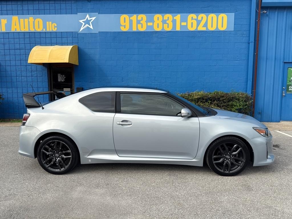 Scion tC 10 Series 2D Hatchback 2014