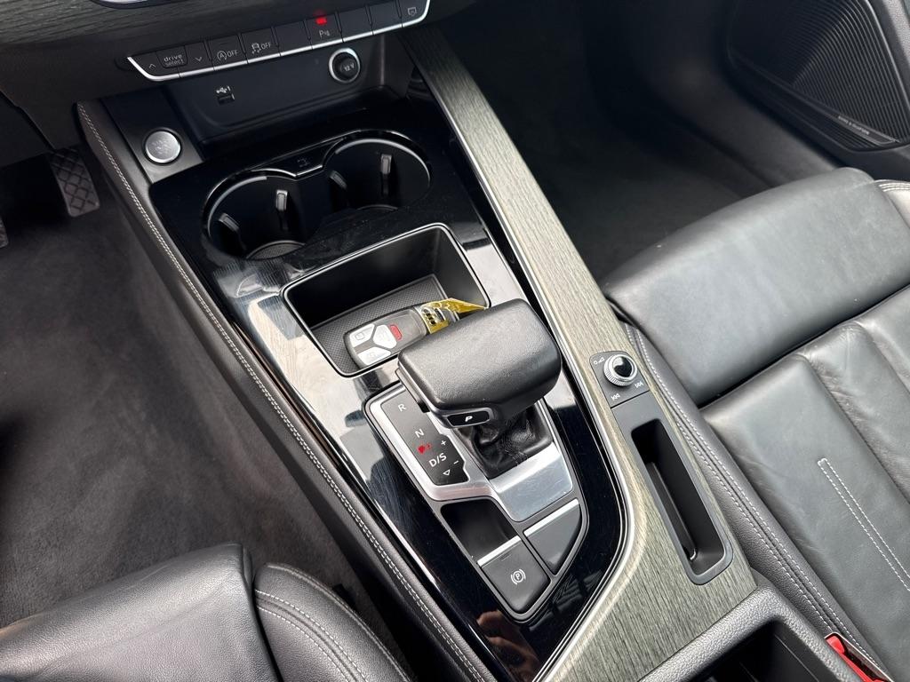 Audi A4 Sedan  2023