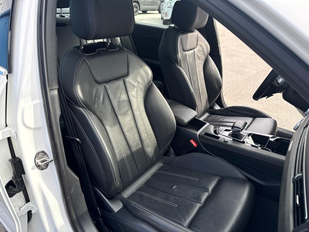 Audi A4 Sedan  2023