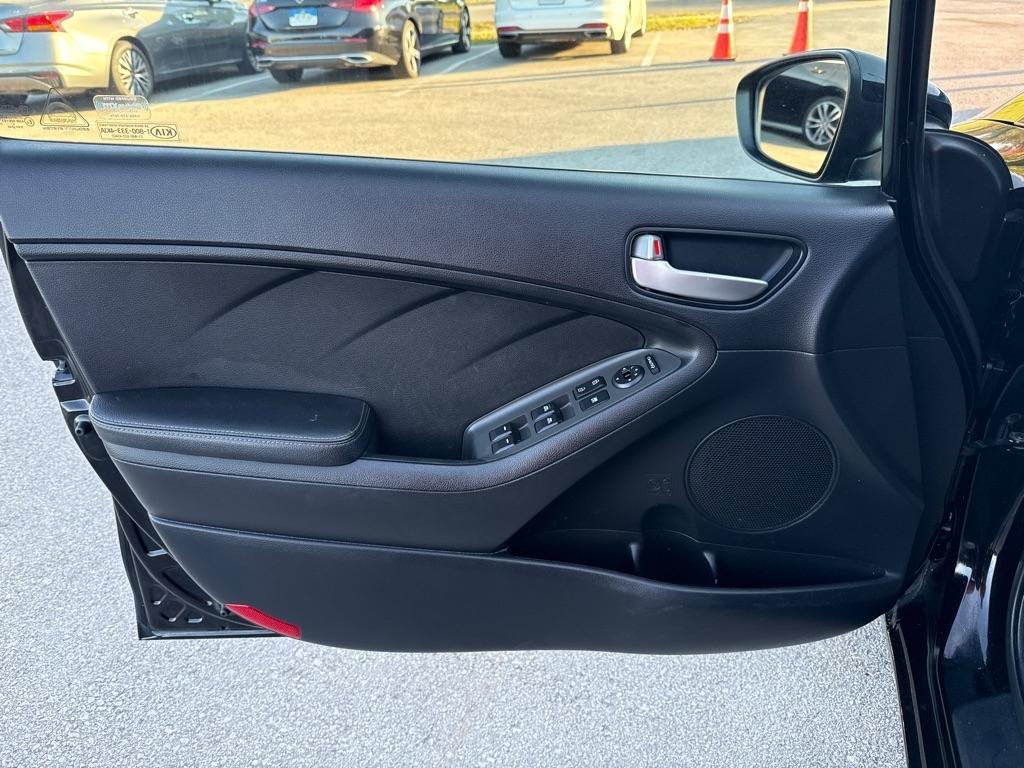 Kia Forte5  2017