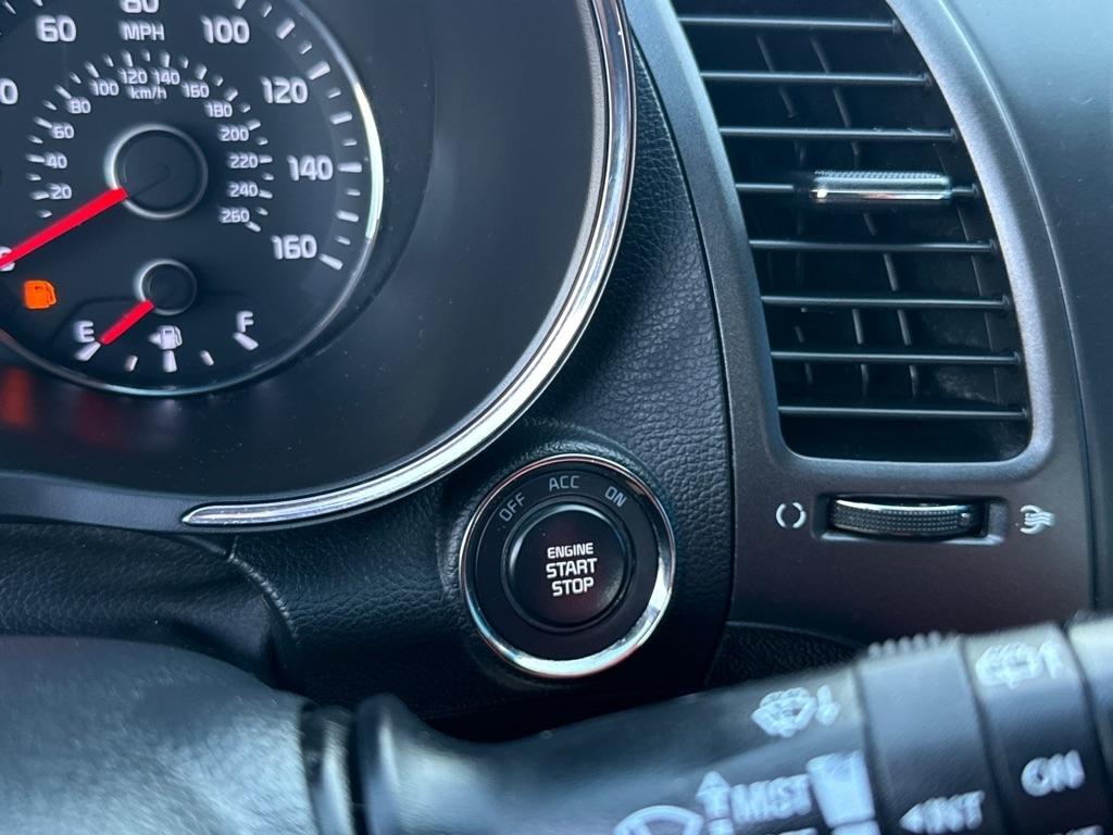 Kia Forte5  2017