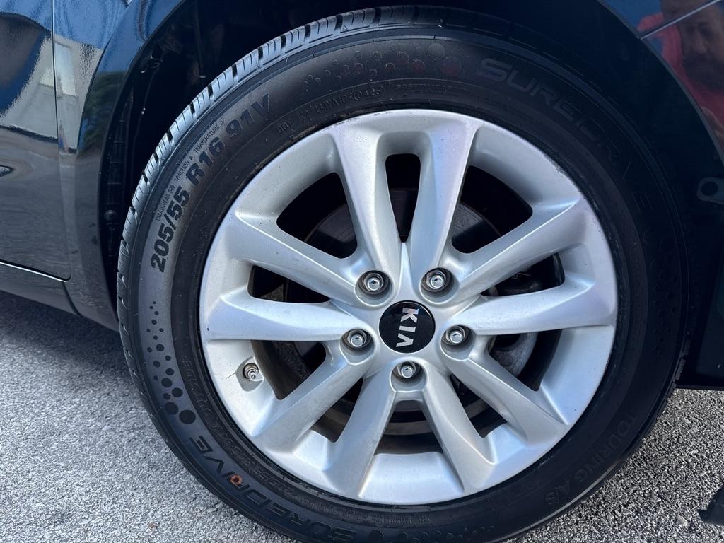 Kia Forte5  2017