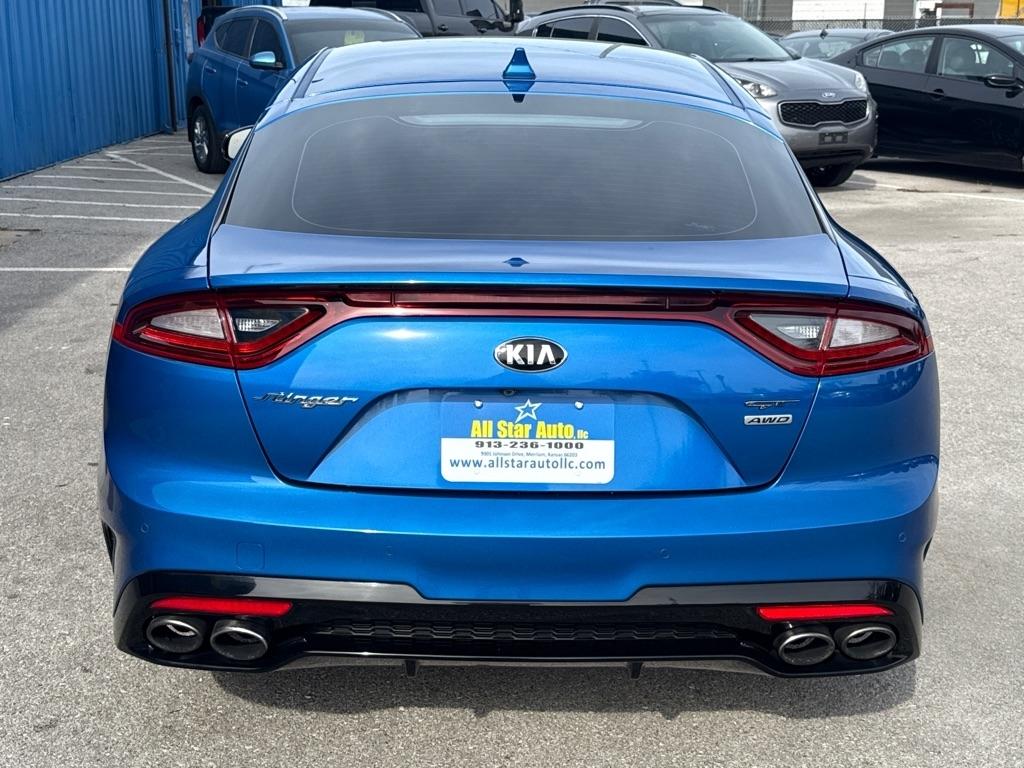 Kia Stinger  2019