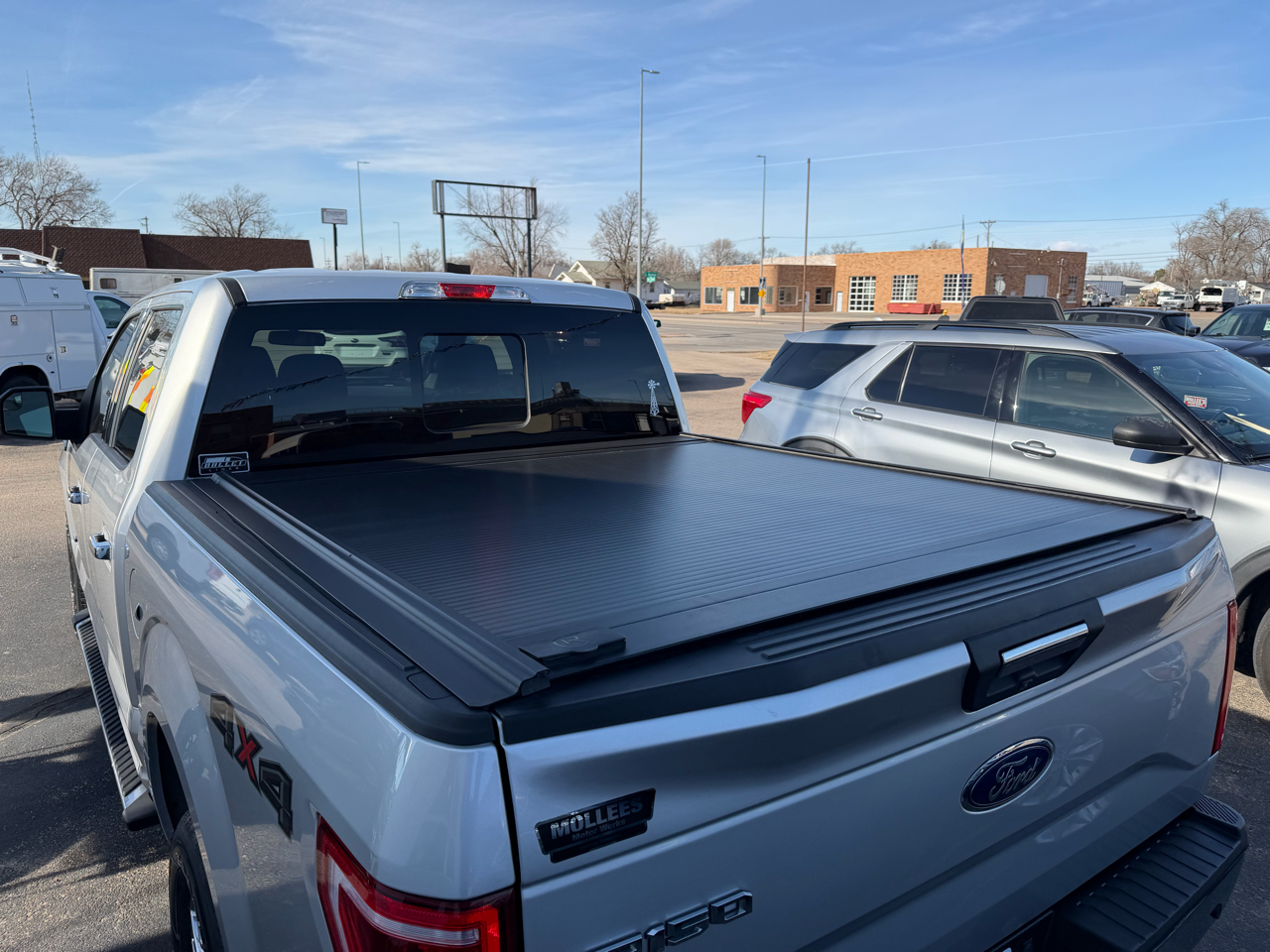 Ford F-150 4WD SuperCrew 157" XLT 2015