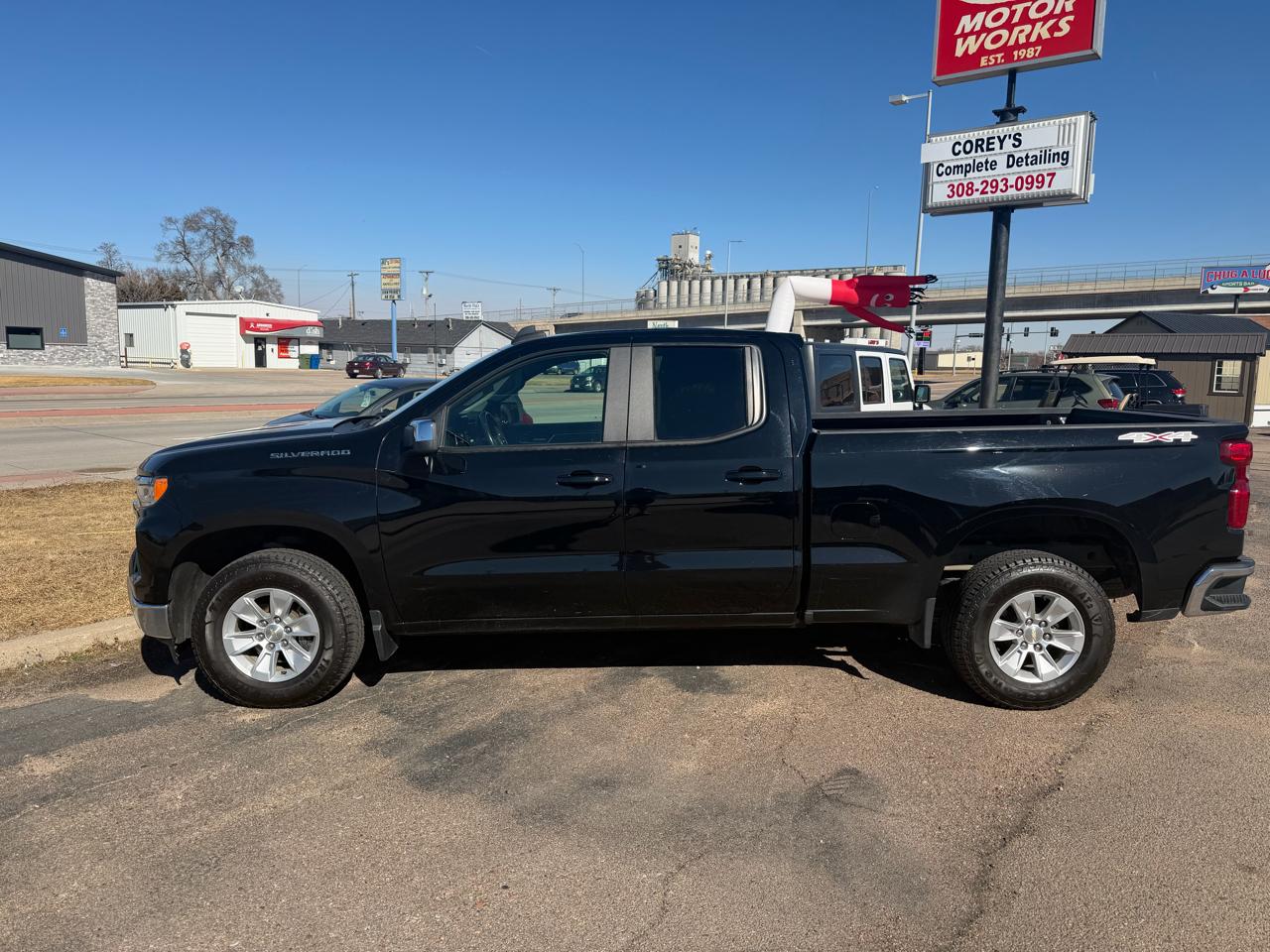 Chevrolet Silverado 1500 1LT Double Cab 4WD 2022