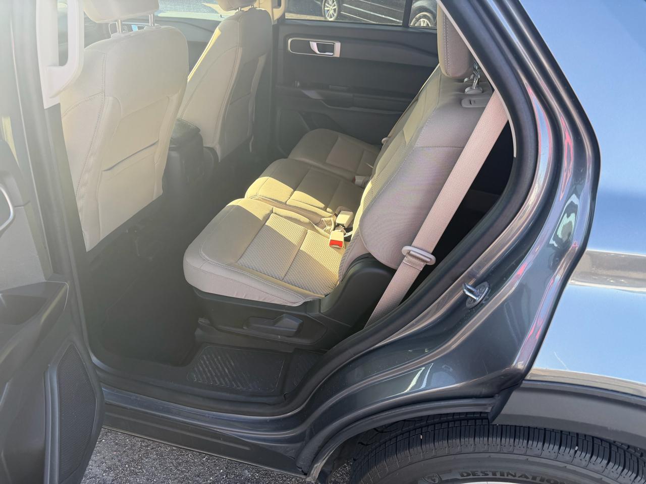 Ford Explorer 4WD 4dr Base 2023