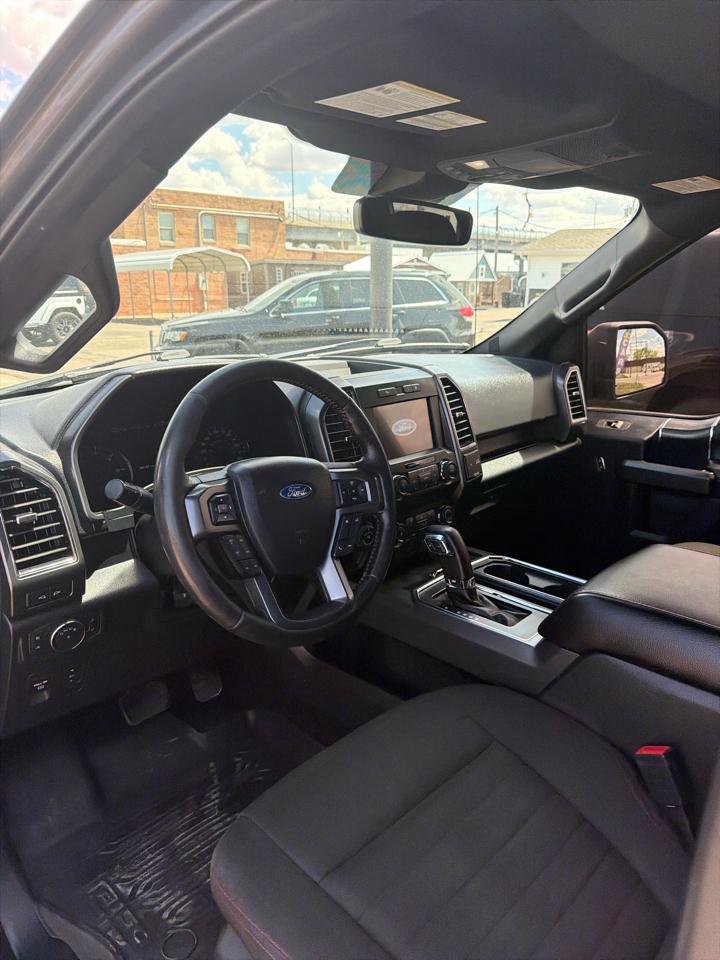 Ford F-150 4WD SuperCrew 150" FX4 2019