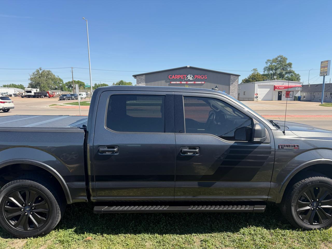 Ford F-150 4WD SuperCrew 150" FX4 2019