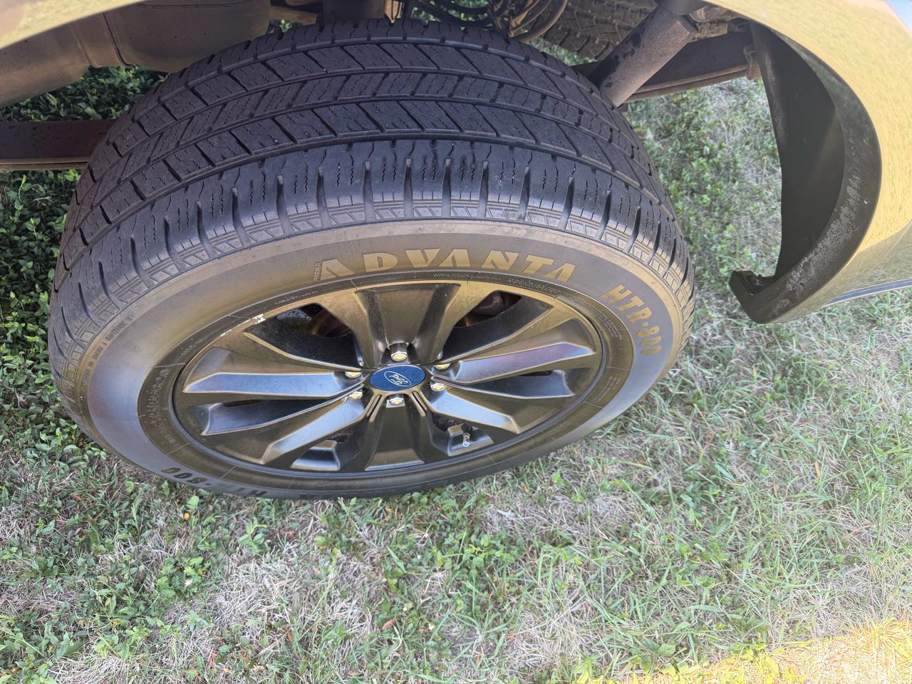 Ford F-150 4WD SuperCrew 150" FX4 2019