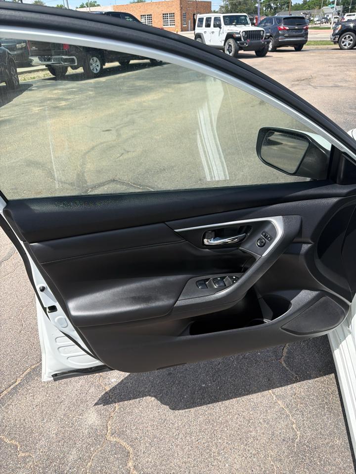 Nissan Altima 2.5 SV 2015