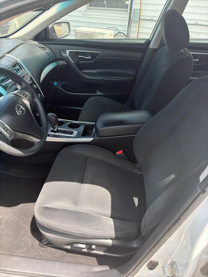 Nissan Altima 2.5 SV 2015