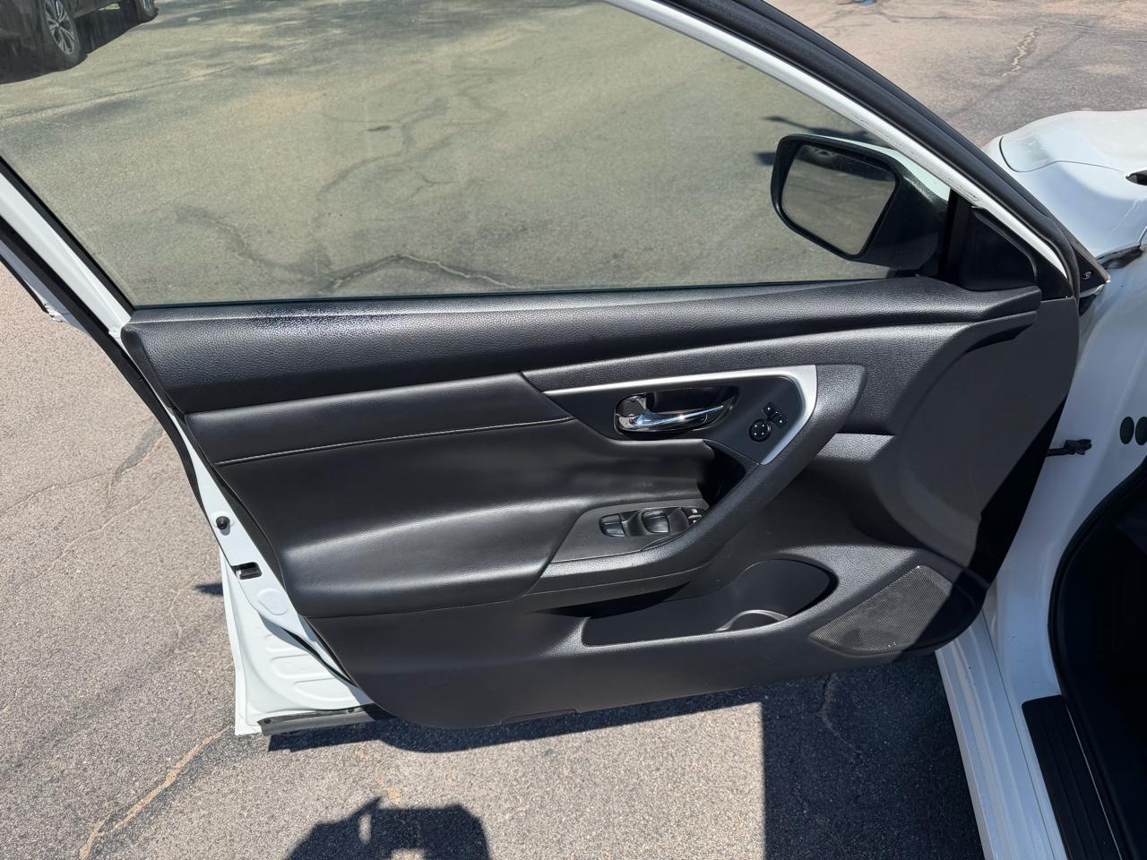 Nissan Altima 2.5 SV 2015