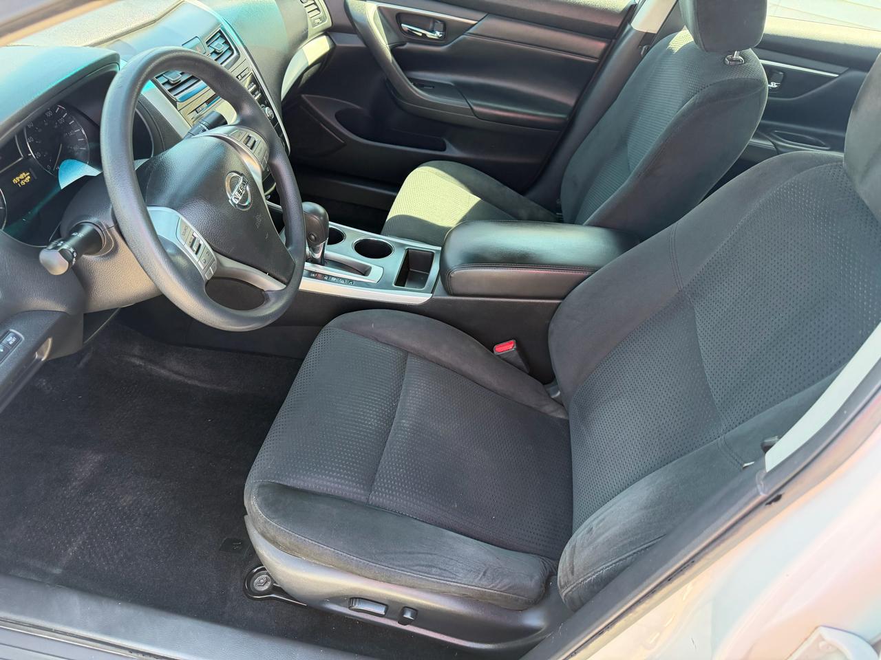 Nissan Altima 2.5 SV 2015