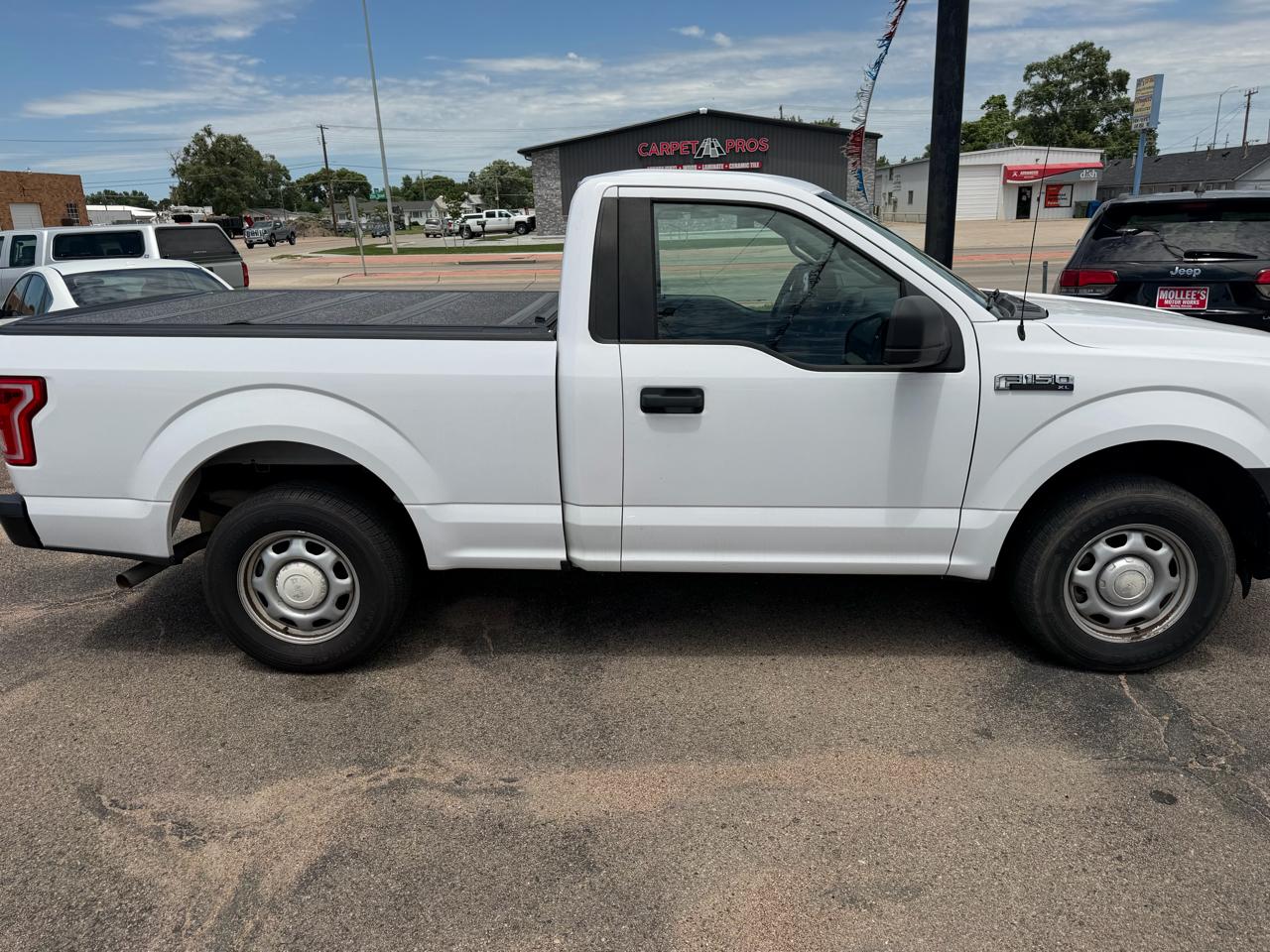 Ford F-150 2WD Reg Cab 122.5" XL 2016