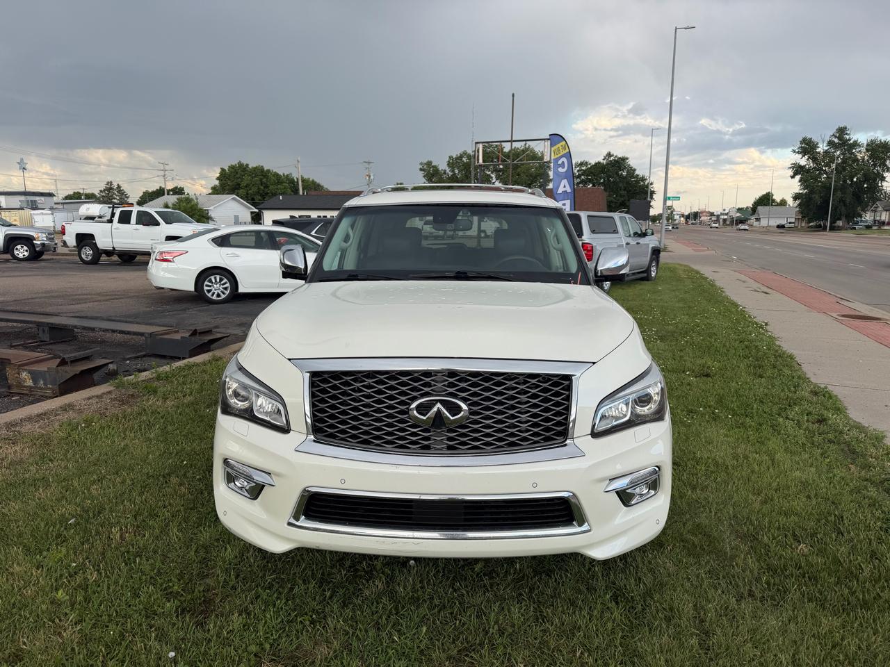 Infiniti QX80 4WD 4dr Limited 2016