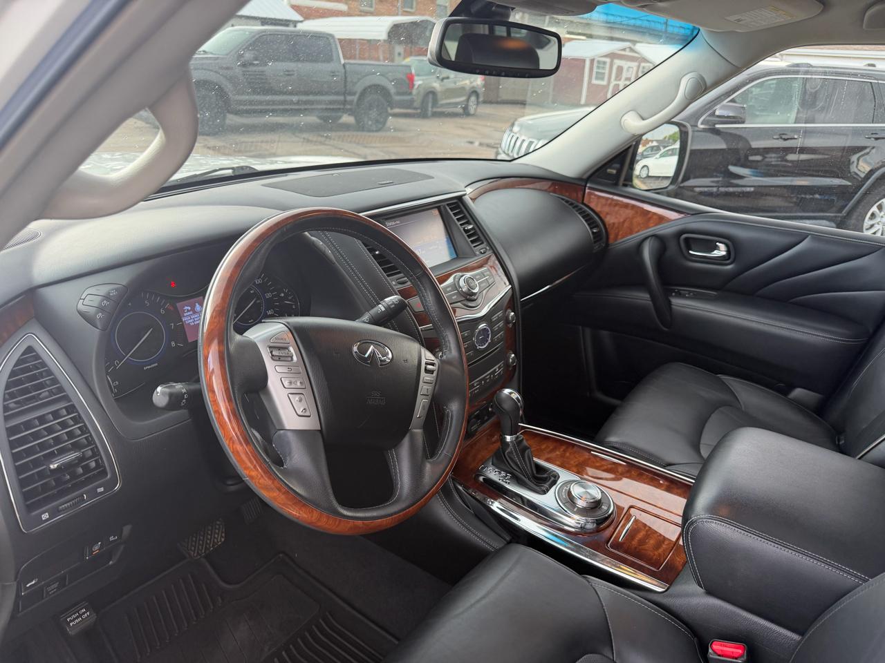 Infiniti QX80 4WD 4dr Limited 2016