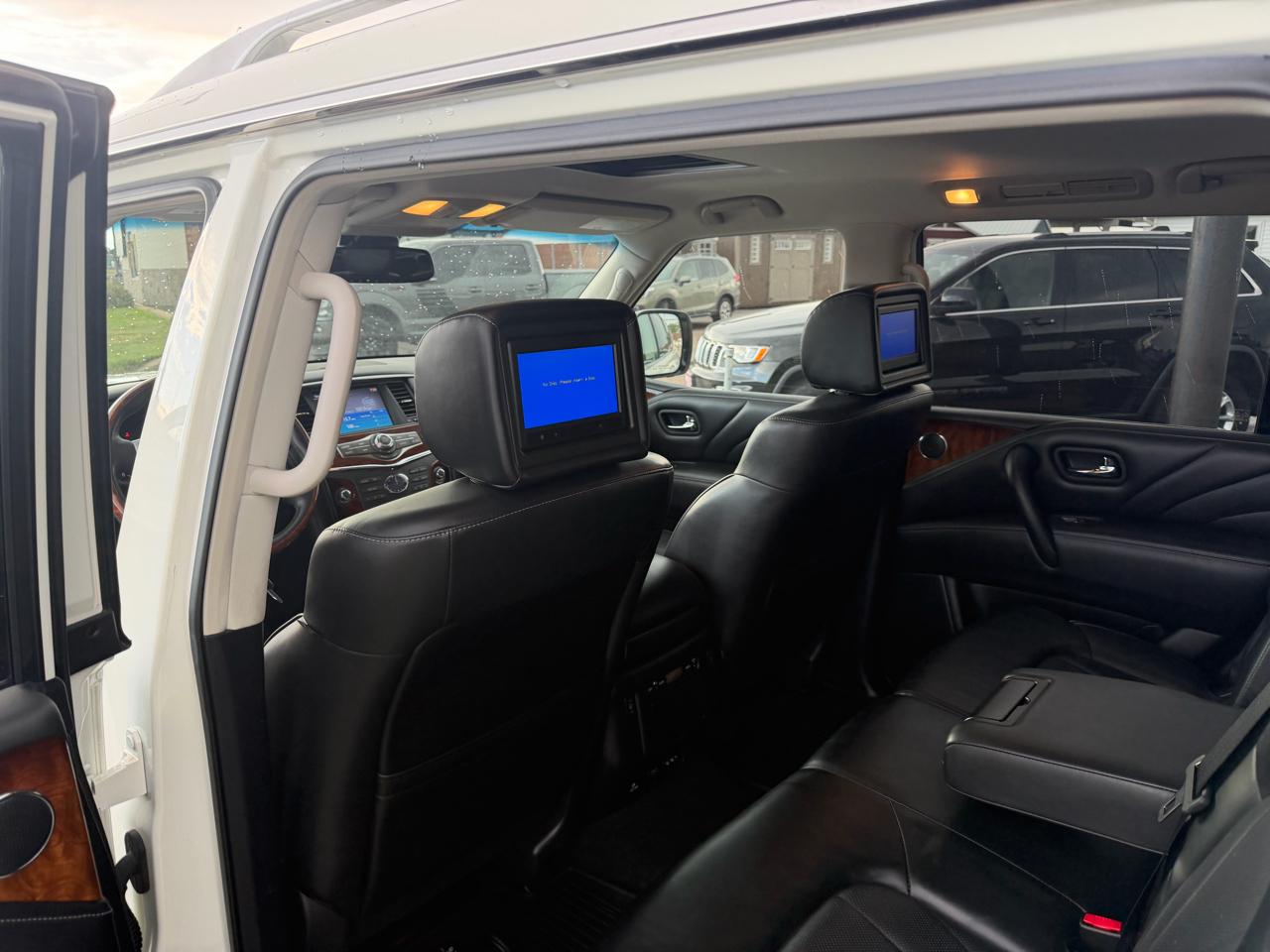 Infiniti QX80 4WD 4dr Limited 2016