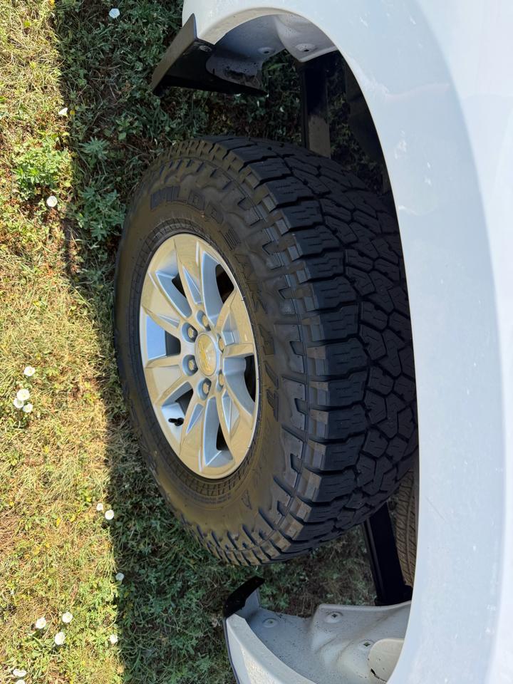 Chevrolet Silverado 1500 1LT Double Cab 4WD 2021