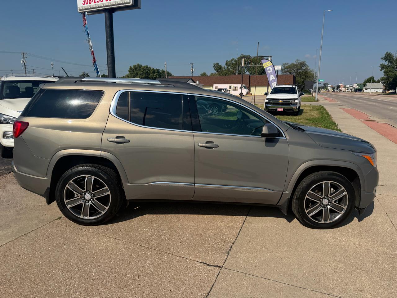 GMC Acadia Denali AWD 2019