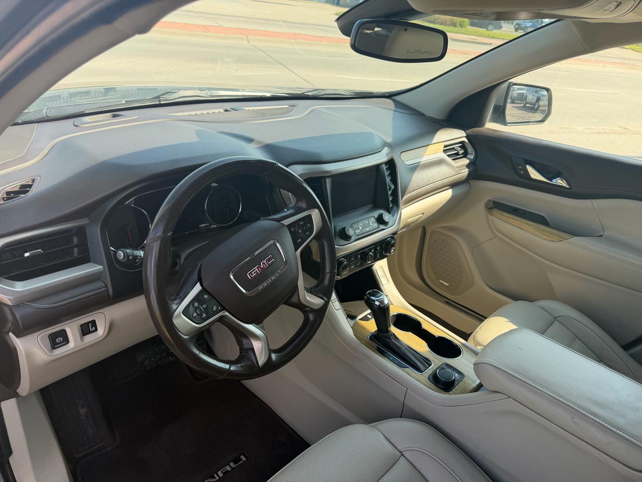 GMC Acadia Denali AWD 2019