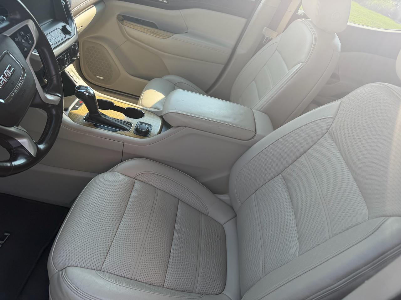 GMC Acadia Denali AWD 2019
