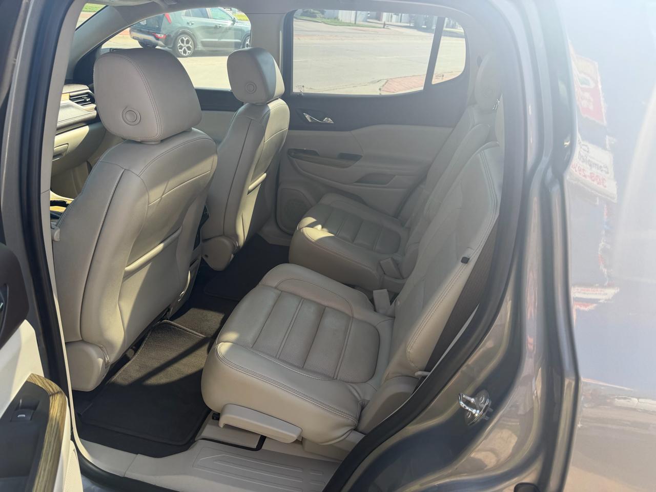 GMC Acadia Denali AWD 2019