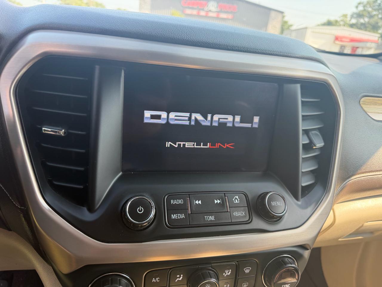 GMC Acadia Denali AWD 2019