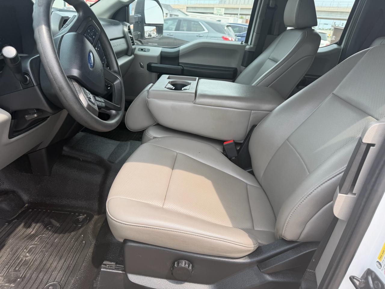 Ford F-250 SD XL SuperCab Long Bed 4WD 2021
