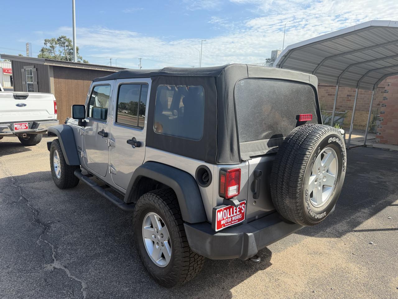 Jeep Wrangler Unlimited Sport 4WD 2016
