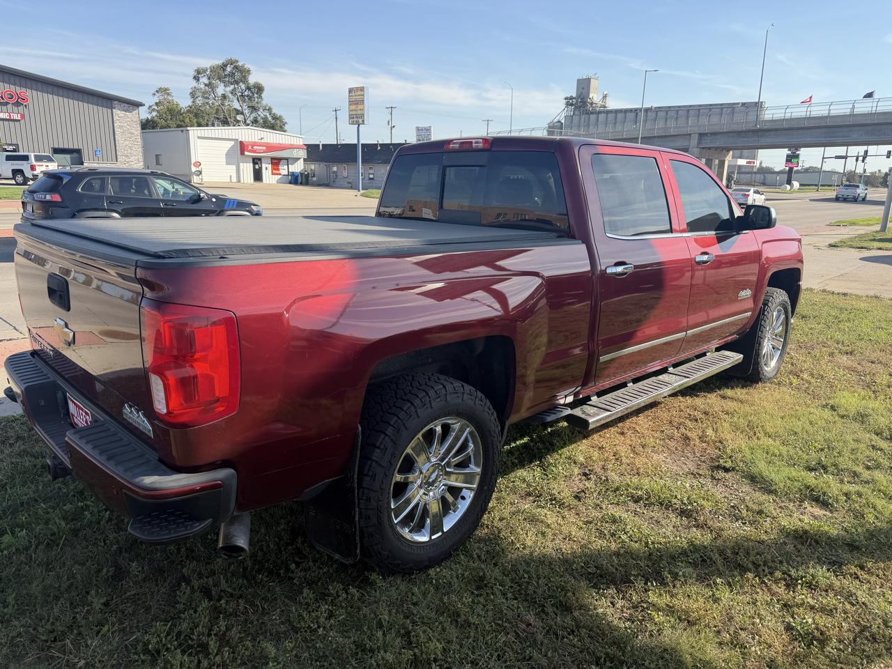 Chevrolet Silverado 1500 4WD Crew Cab 147" High Country 2016