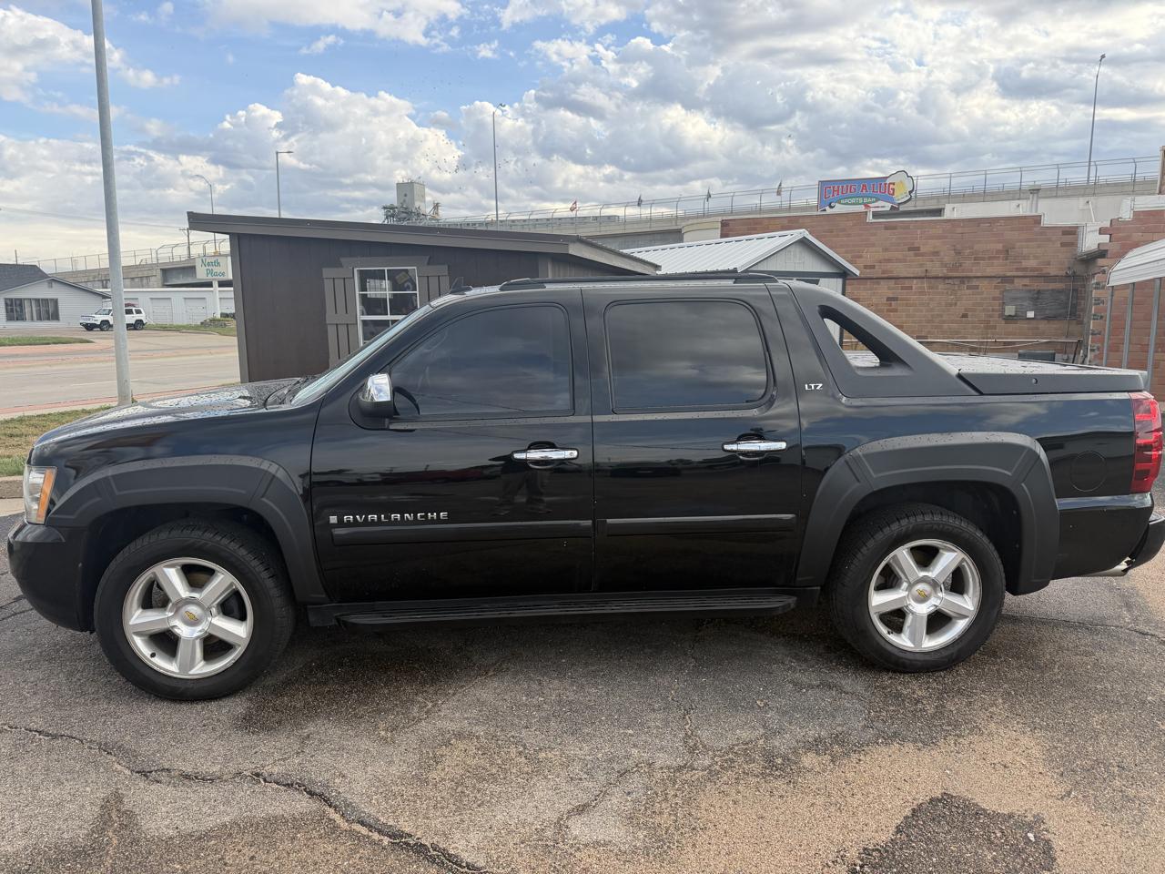 Chevrolet Avalanche LTZ 4WD 2008