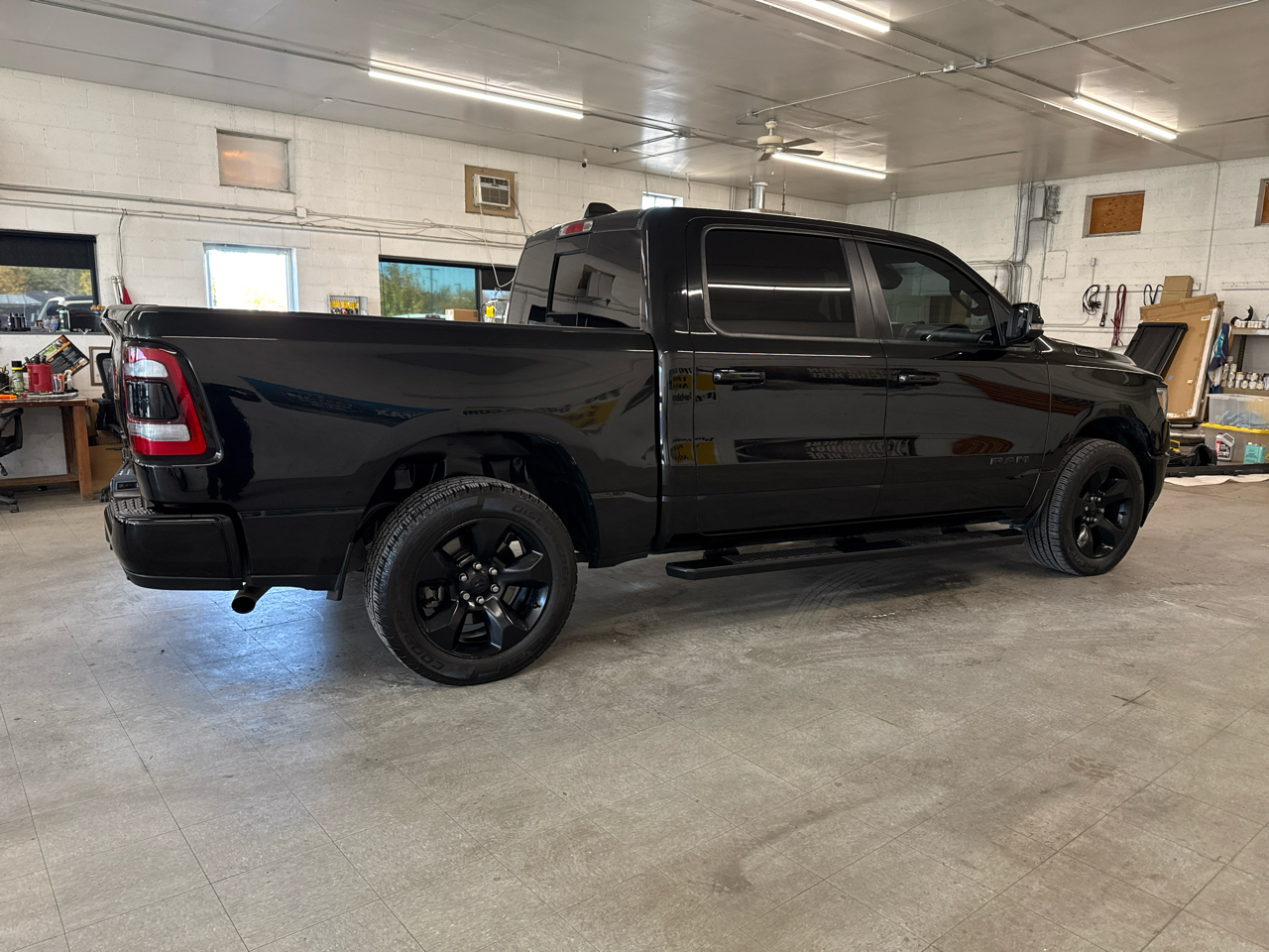 RAM 1500 Big Horn Crew Cab 4WD 2019 RAM 1500 Big Horn Crew Cab 4WD 2019
