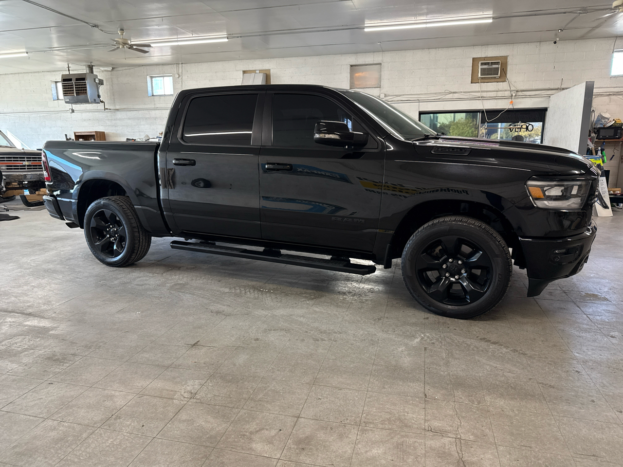 RAM 1500 Big Horn Crew Cab 4WD 2019 RAM 1500 Big Horn Crew Cab 4WD 2019