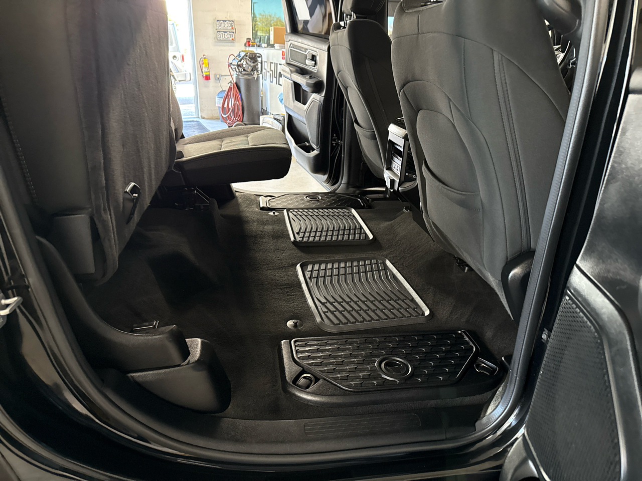 RAM 1500 Big Horn Crew Cab 4WD 2019 RAM 1500 Big Horn Crew Cab 4WD 2019