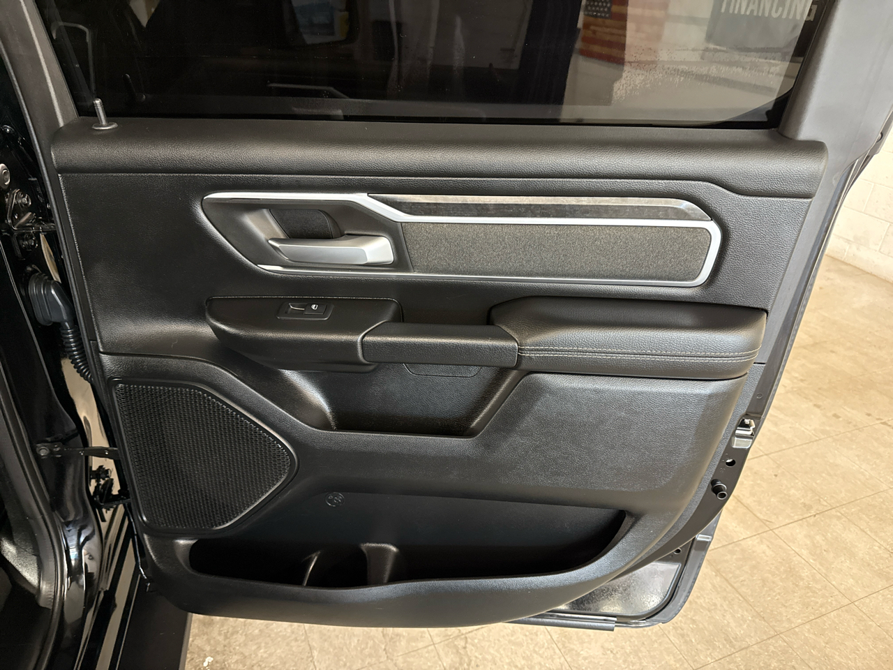 RAM 1500 Big Horn Crew Cab 4WD 2019 RAM 1500 Big Horn Crew Cab 4WD 2019