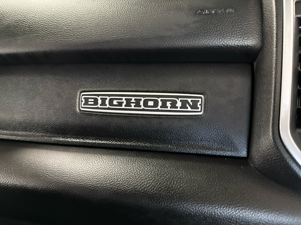 RAM 1500 Big Horn Crew Cab 4WD 2019 RAM 1500 Big Horn Crew Cab 4WD 2019