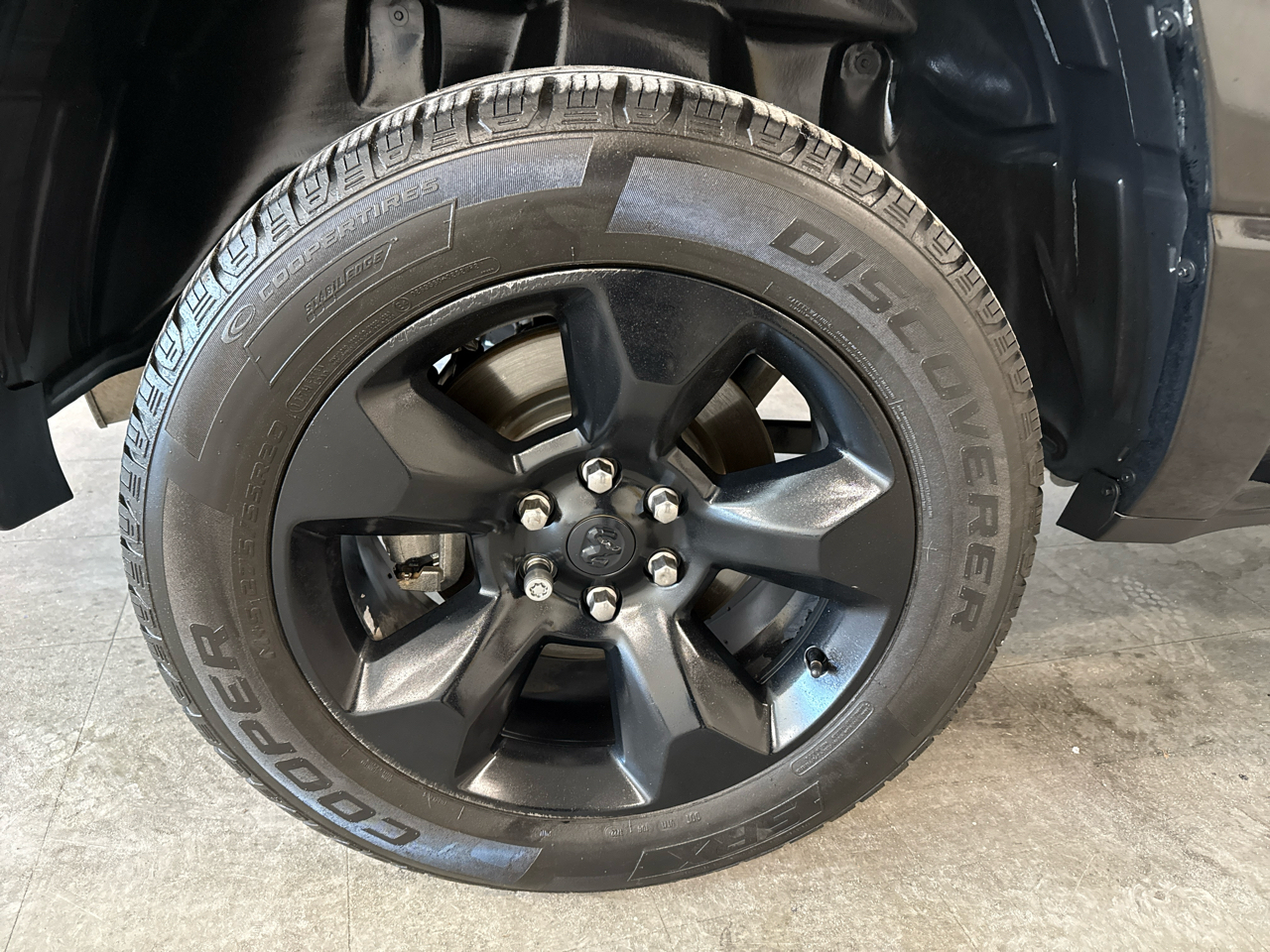 RAM 1500 Big Horn Crew Cab 4WD 2019 RAM 1500 Big Horn Crew Cab 4WD 2019